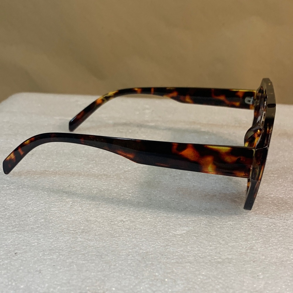 Tortoise Shell Sunglasses with Blue Lenses - Picture 5 of 6